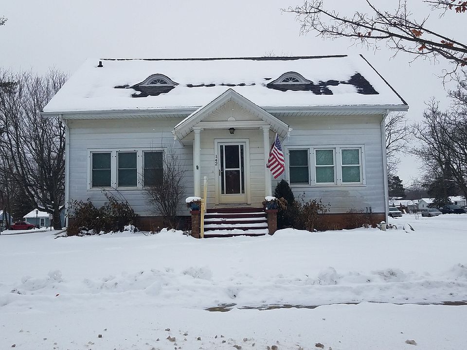 1st image of 142 N Main St