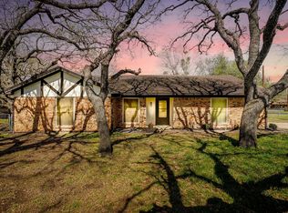 620 Donna Ct, Burleson, TX 76028