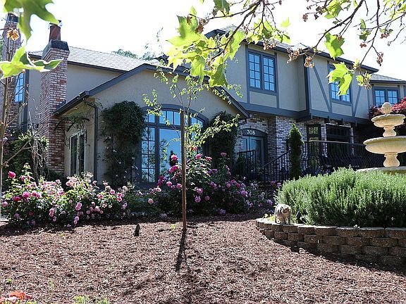 3rd image of 308 Belgatos Ln