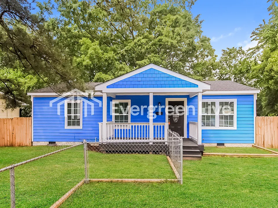 421 N Allen Rd