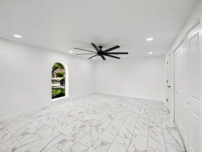 12831 Nyack Dr — Photo 8