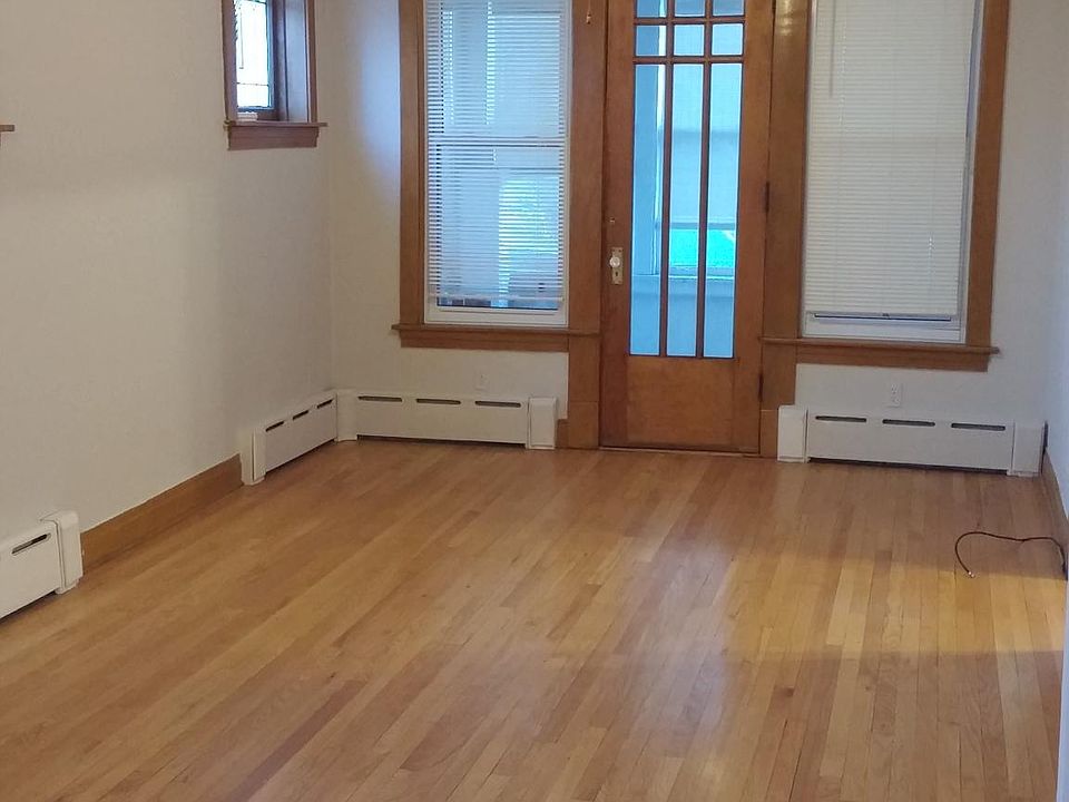 1st image of 3444 N Karlov Ave APT 2S