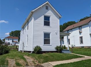 1520 Orchard St, Coshocton, OH