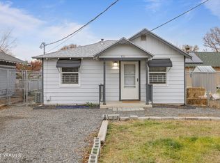 711 N 15th Ave, Yakima, WA 98902