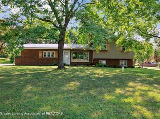 5480 Blue Heron Dr, Alma, MI 48801
