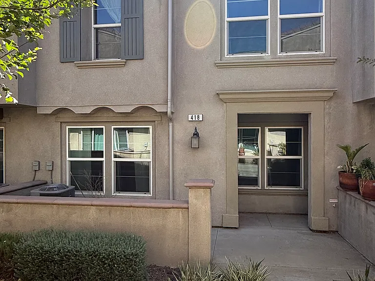 7155 Citrus Ave #418 — Photo 2
