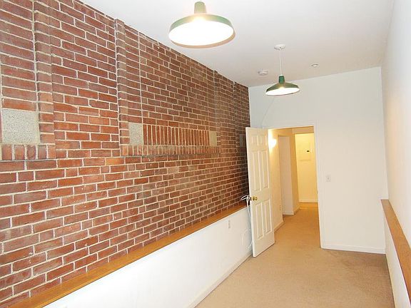 6' x 18' Office