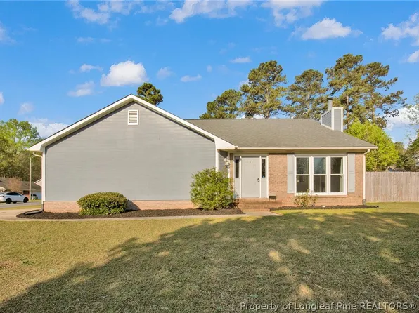 1342 Oak Knolls Dr, Fayetteville, NC 28314