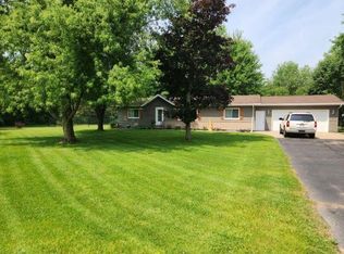 9848 Hollywood Rd, Nekoosa, WI 54457