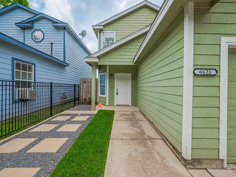 6623 Arabella St — Photo 3