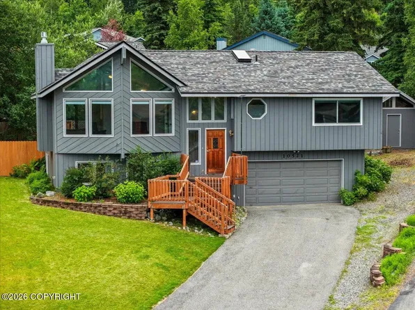 10521 Constitution Cir, Eagle River, AK 99577