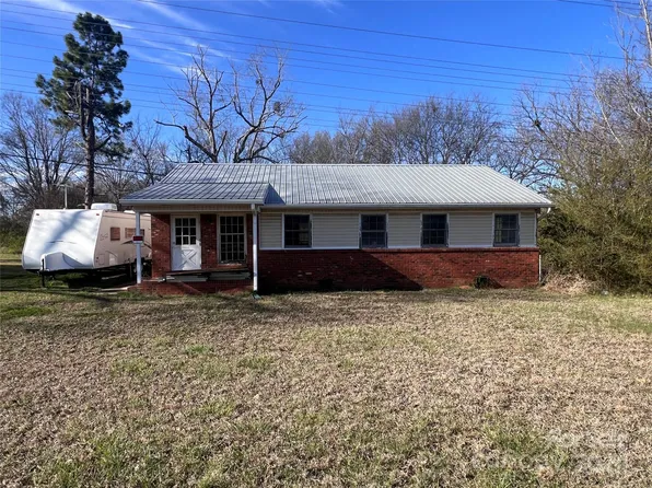 6215 Indian Trail Fairview Rd, Indian Trail, NC 28079