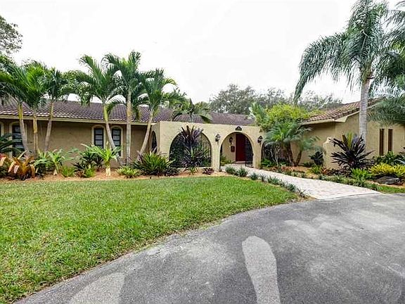 3rd image of 7990 SW 155th St