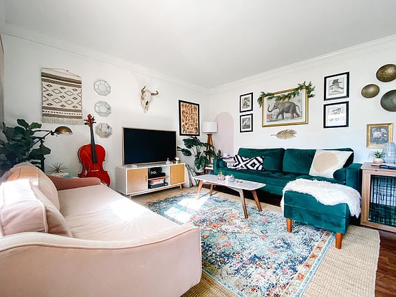 Spacious and bright living area