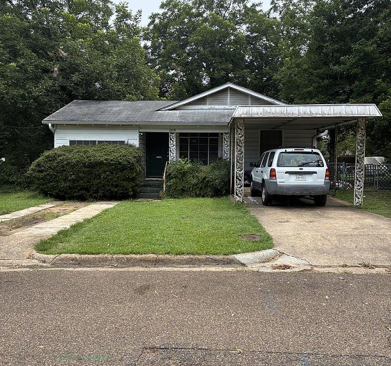 1st image of 3218 Hickory St