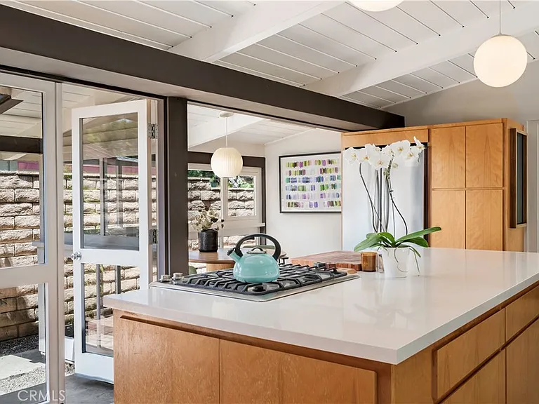 3257 Karen Ave — Photo 8