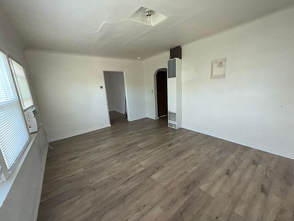 3rd image of 209 S 9th Ave #5