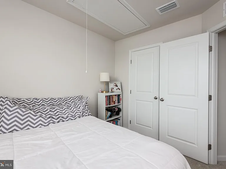 311 Yellow Bill Ln — Photo 24