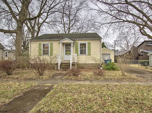411 E Lincoln St, Monticello, IL 61856