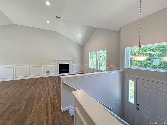 3rd image of 56 Aspen Drive