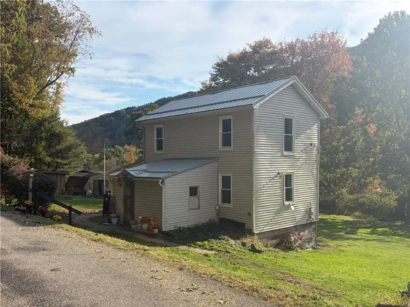 137 Watson Ave, Kennerdell, PA 16374