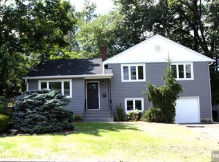 16 Valley Brook Dr, Emerson, NJ 07630
