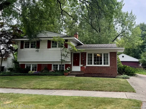 350 Burroughs St, Plymouth, MI 48170
