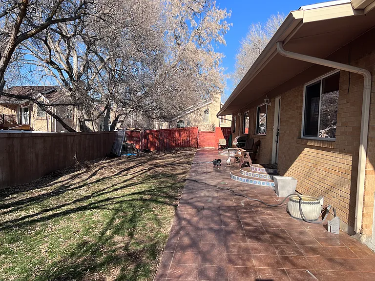 1977 E Evergreen Ave #B — Photo 26