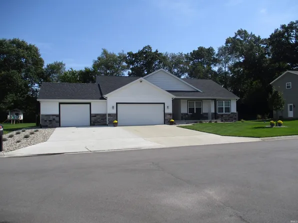 57716 Amber Valley Dr, Elkhart, IN 46517
