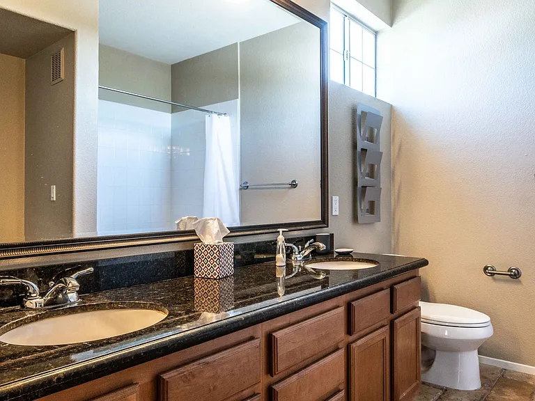 1709 King James St #203 — Photo 4