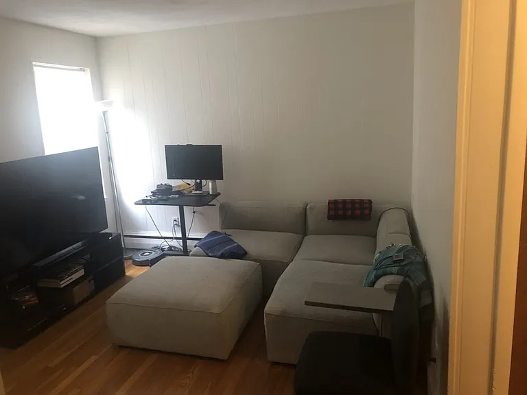 7 Aberdeen St #11 — Photo 4