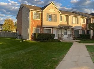 30767 Hidden Pines Ln W #3, Roseville, MI