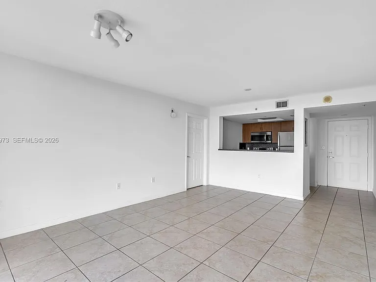 1690 SW 27th Ave #608 — Photo 6
