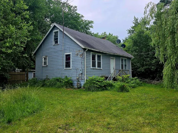 6323 Smiths Creek Rd, Kimball, MI 48074