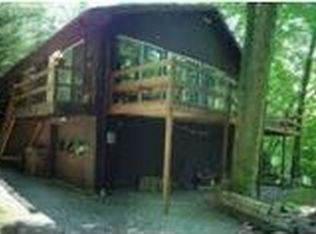 8109 Buckeye Rd, Bowerston, OH 44695