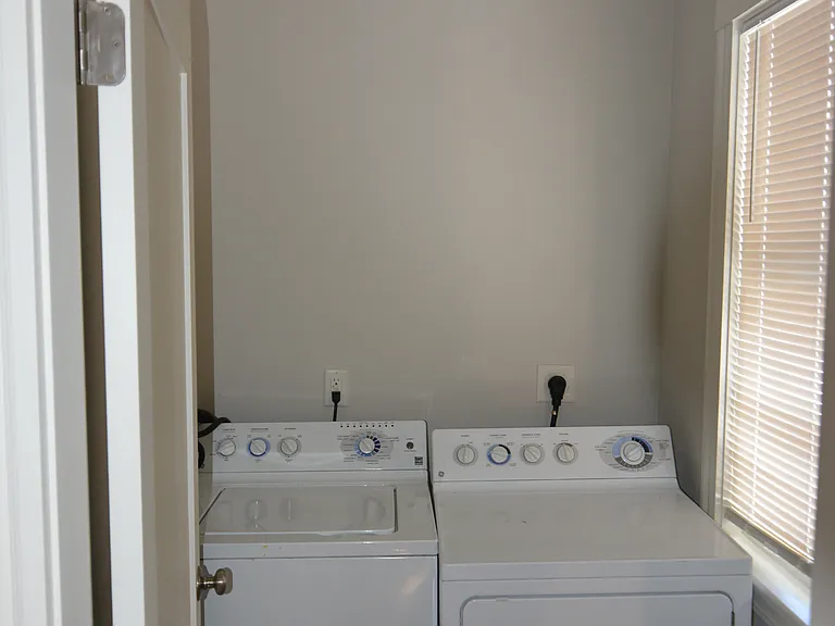 58 Bromfield Rd #1 — Photo 10