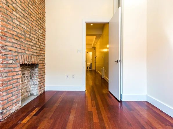 59 Wilson Avenue image 3 of 16