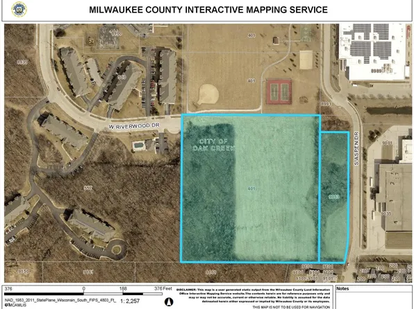 401 West CENTENNIAL DRIVE, Oak Creek, WI 53154