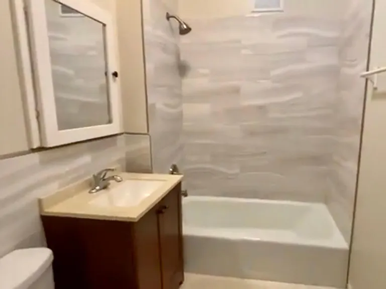 2641 W Haddon Ave #2R — Photo 9