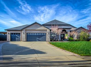 2007 Maudray Way, Redding, CA 96003