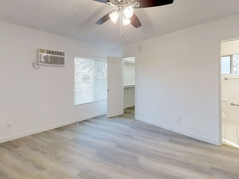 3327 Livonia Ave — Photo 17