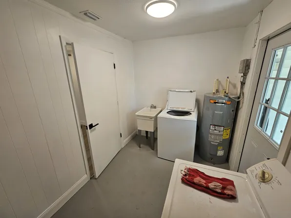 5350 Duncanwood Dr, Sarasota, FL 34232