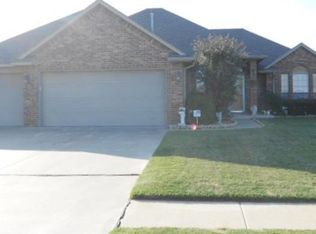 713 N Ponderosa Way, Mustang, OK 73064