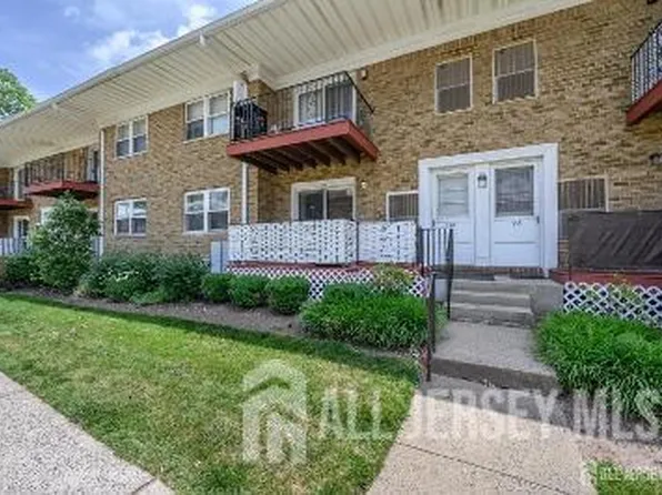 32 Judson St #10-A, Edison, NJ 08837