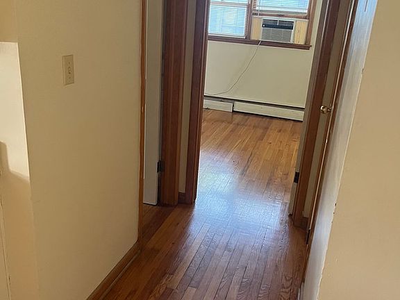 4th image of 125 W 2nd St #5