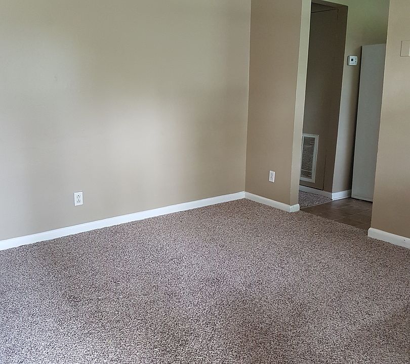 1st image of 220 Ogle Ave APT 3