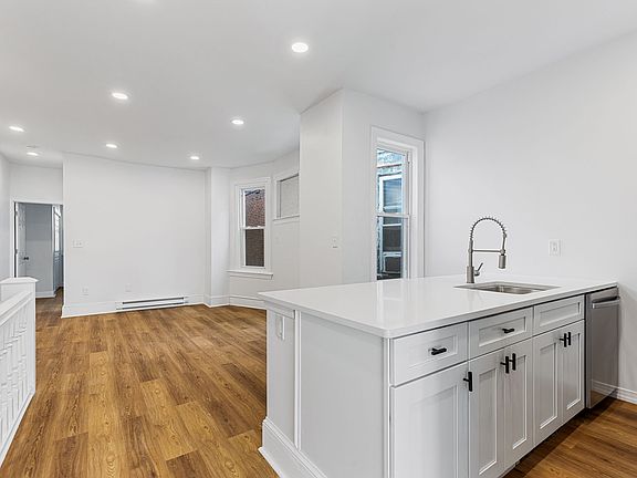 Living Area / Kitchen