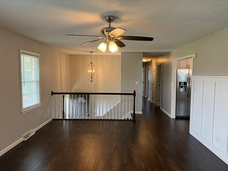 131 Bob Cir — Photo 12