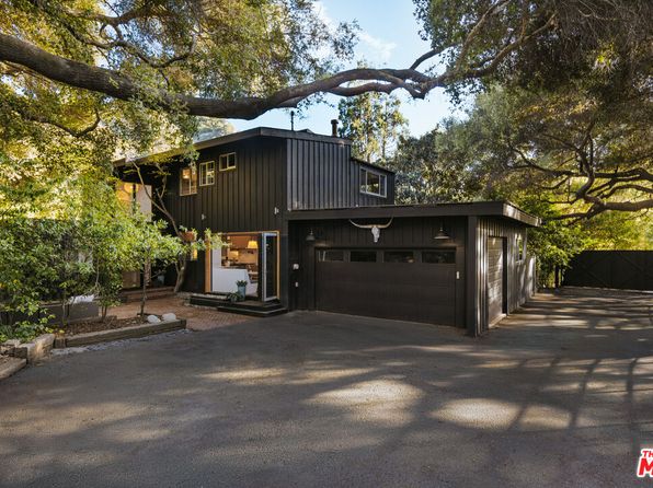 551 Mountain Green Dr, Calabasas, CA 91302