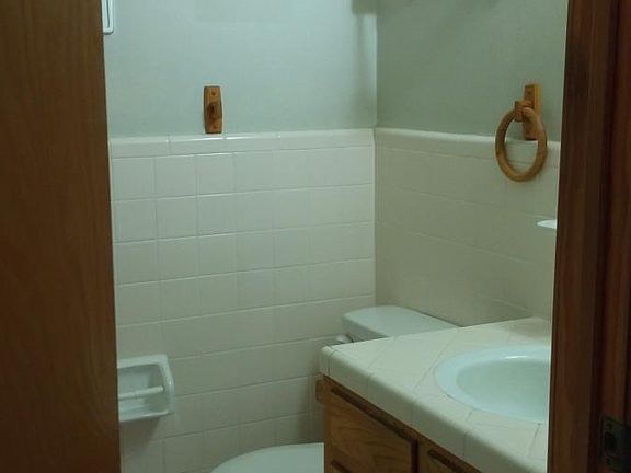 2nd image of 4031 Lexington Ave